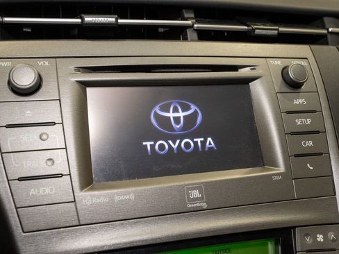 Used 2013 Toyota Prius Four image 12