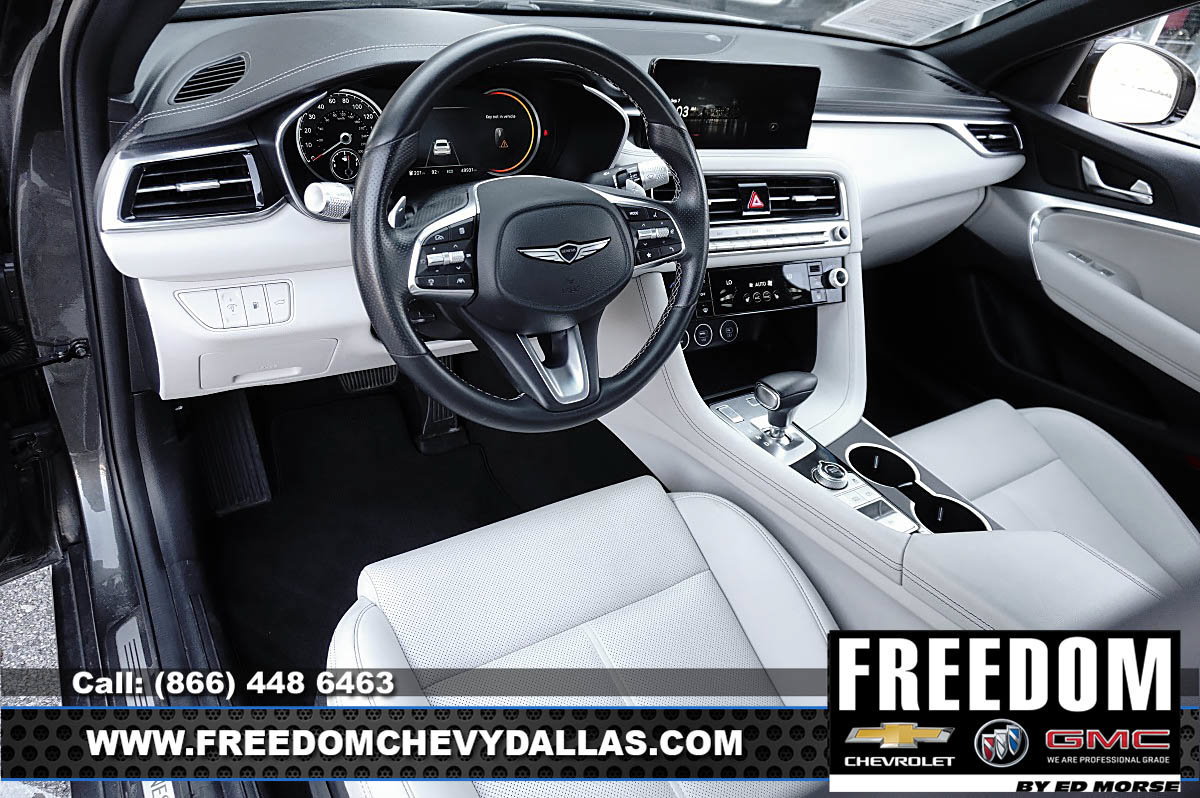 Used 2025 Genesis G70 2.5T RWD image 6