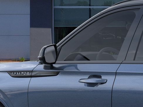 New 2026 Lincoln Aviator Black Label w/ Black Label Special Edition AWD/4WD image 42