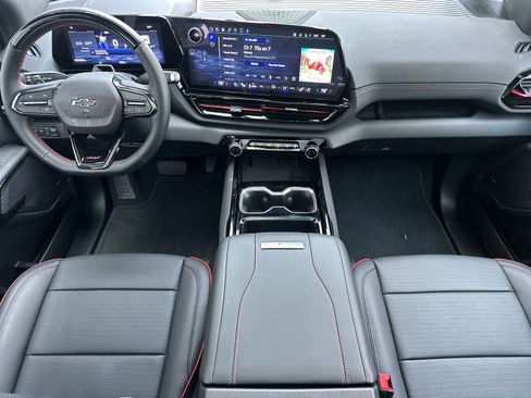 Used 2024 Chevrolet Silverado EV RST image 15