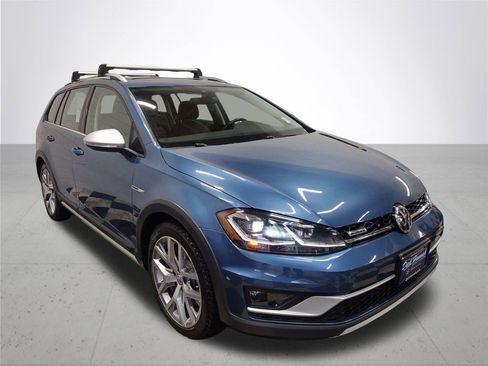 Used 2018 Volkswagen Golf Alltrack SEL image 4