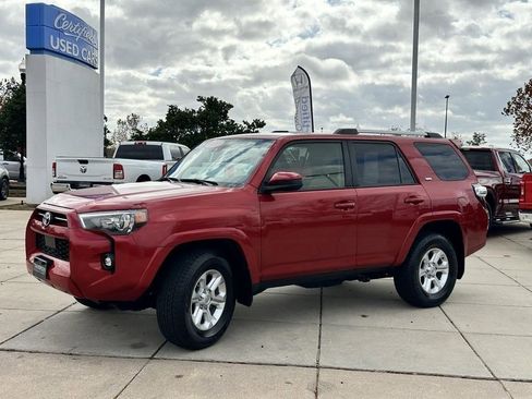 Used 2023 Toyota 4Runner SR5 image 22
