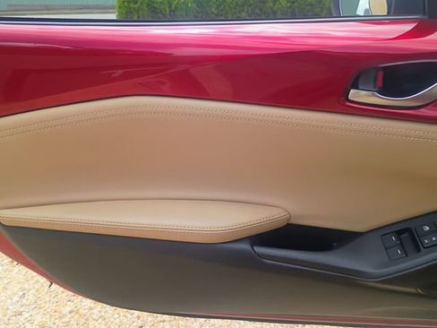 Used 2020 MAZDA MX-5 Miata RF Grand Touring RWD image 20