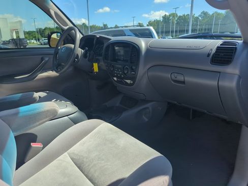 Used 2007 Toyota Sequoia SR5 RWD image 25