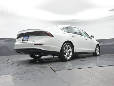 Certified 2023 Honda Accord LX image 31