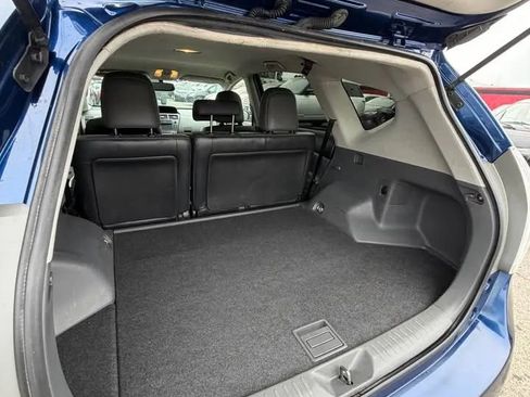 Used 2012 Toyota Prius V Five image 9