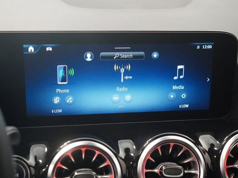 Certified 2026 Mercedes-Benz GLA 250 4MATIC image 21