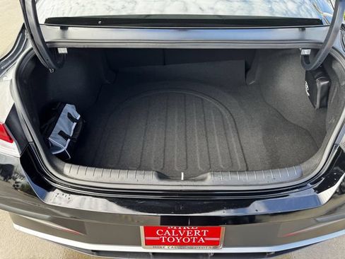 Used 2025 Hyundai Elantra SEL FWD image 29