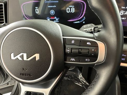 Used 2024 Kia Sportage EX FWD image 28