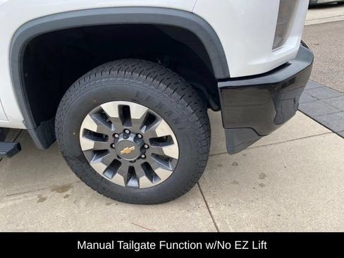 Used 2021 Chevrolet Silverado 2500 Custom w/ Snow Plow Prep/Camper Package AWD/4WD image 26