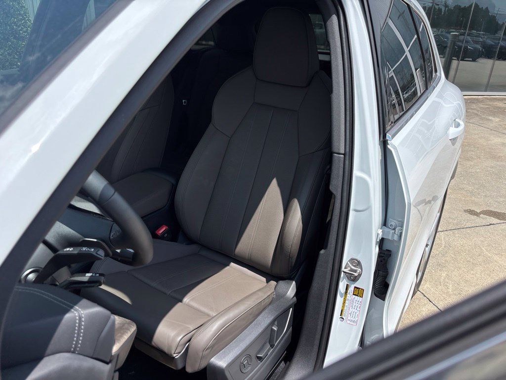 Used 2025 Audi Q5 Prestige AWD/4WD image 20