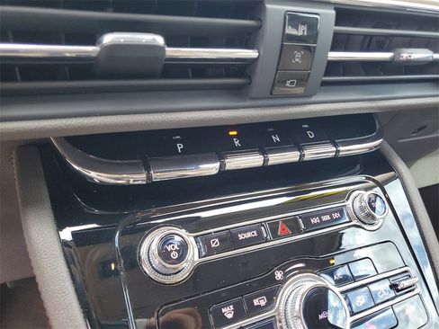 Used 2022 Lincoln Corsair FWD image 29