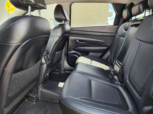 Used 2025 Hyundai Tucson Limited AWD/4WD image 16