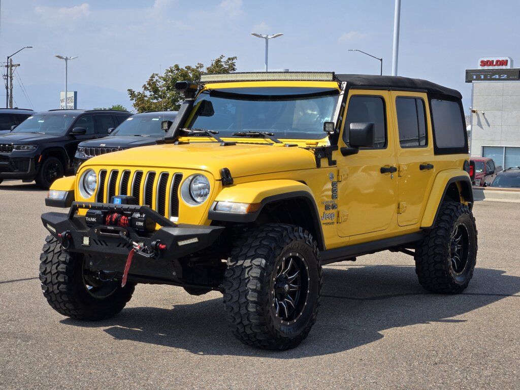 Used 2020 Jeep Wrangler Unlimited Sahara AWD/4WD image 5