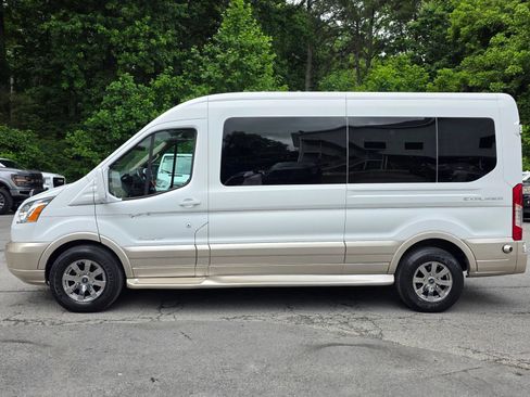 Used 2018 Ford Transit 250 148 Medium Roof w/ Exterior Upgrade Package RWD image 4