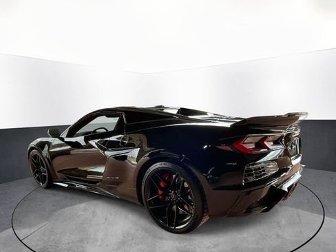 Used 2025 Chevrolet Corvette Z06 RWD image 5