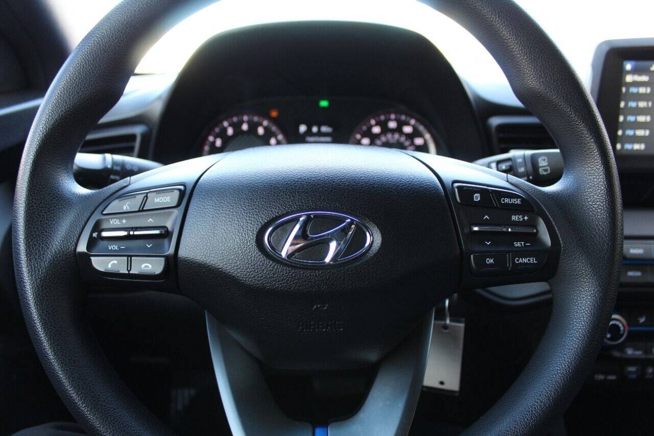 Used 2019 Hyundai Veloster 2.0 FWD image 19