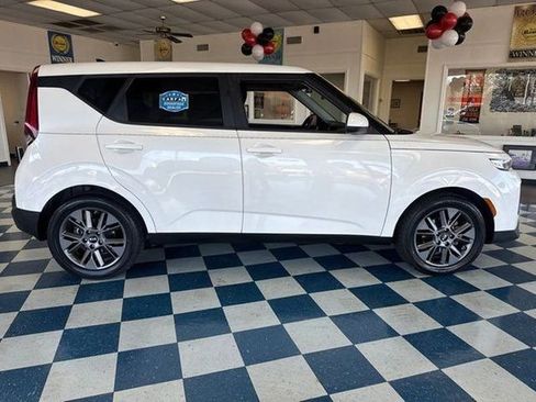 Used 2021 Kia Soul S image 8