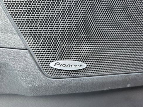 Used 2010 GMC Terrain SLT image 21