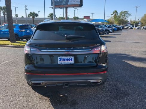 Used 2020 Lincoln Nautilus Reserve w/ Equipment Group 201A image 4