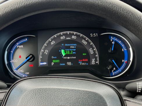 Used 2023 Toyota RAV4 XLE AWD/4WD image 10
