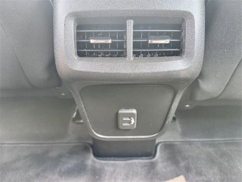 Used 2022 Chevrolet Equinox LS w/ LS Convenience Package image 22