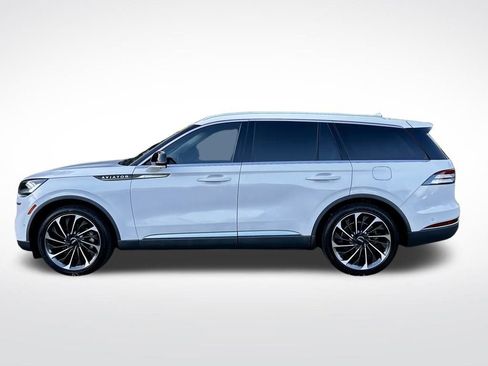 Used 2023 Lincoln Aviator Reserve w/ Equipment Group 201A image 8