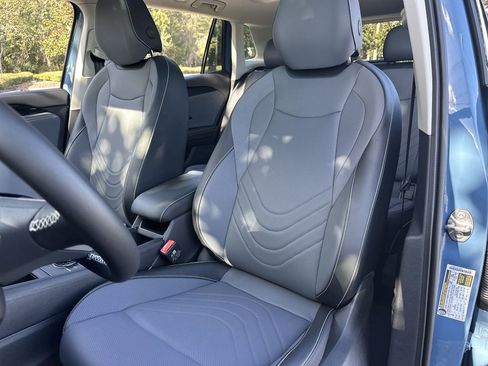 New 2026 Volkswagen Tiguan SE image 11