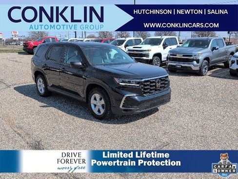 Used 2023 Honda Pilot LX image 1