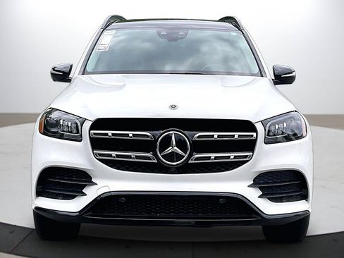 Used 2022 Mercedes-Benz GLS 450 4MATIC image 3
