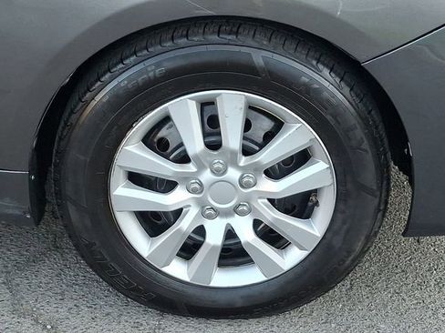 Used 2013 Toyota Corolla LE FWD image 8