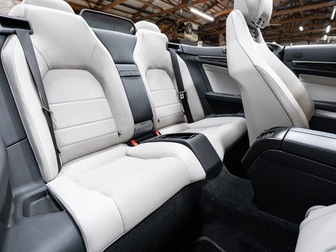 Used 2016 Mercedes-Benz E 400 Cabriolet image 25