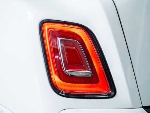 Used 2023 Rolls-Royce Phantom Sedan image 35