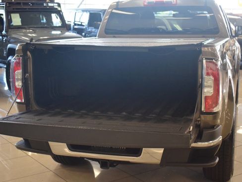 Used 2015 GMC Canyon SLT w/ Driver Alert Package image 47