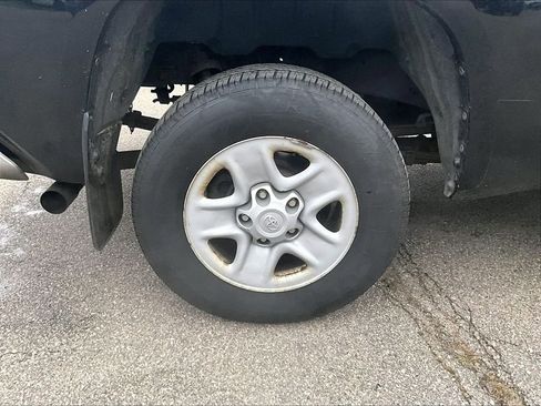Used 2018 Toyota Tundra SR5 AWD/4WD image 7
