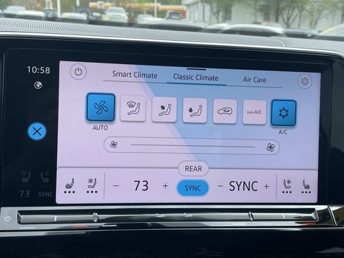 Certified 2024 Volkswagen Atlas SE image 29