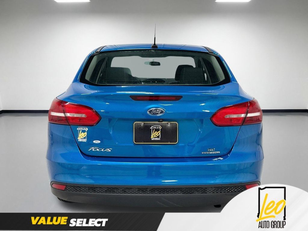 Used 2015 Ford Focus SE FWD image 8