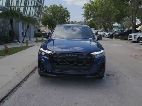 New 2026 Audi SQ7 Prestige AWD/4WD image 3