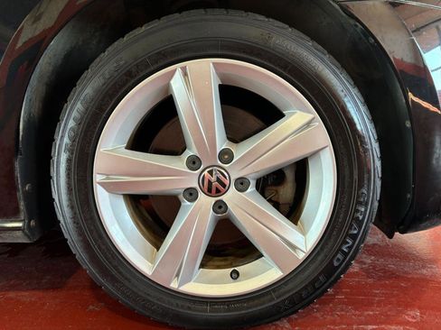 Used 2012 Volkswagen Passat 2.5 SE image 35