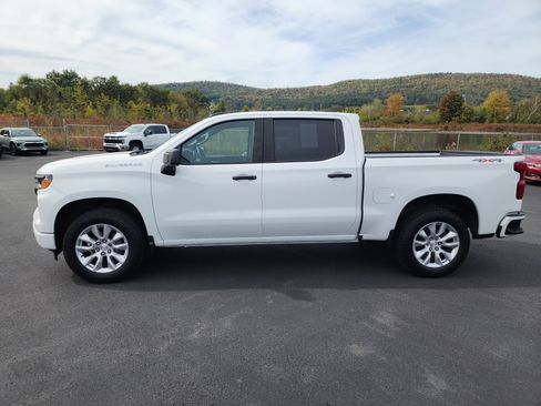 Certified 2023 Chevrolet Silverado 1500 Custom image 5