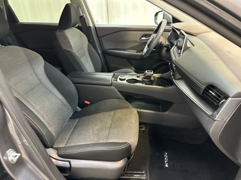 Certified 2023 Nissan Rogue SV image 13