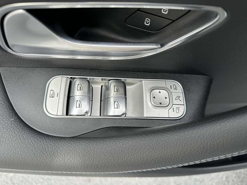 New 2025 Mercedes-Benz GLE 450 4MATIC image 12