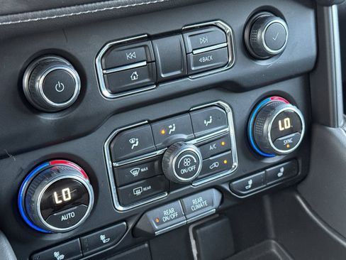 Used 2024 Chevrolet Tahoe LT image 24