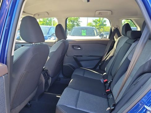 Used 2023 Nissan Rogue SV image 13