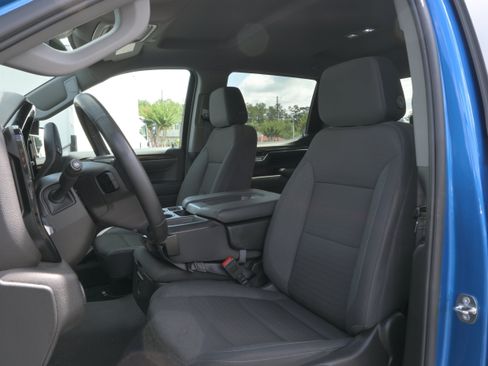 Used 2024 Chevrolet Silverado 1500 RST AWD/4WD image 9