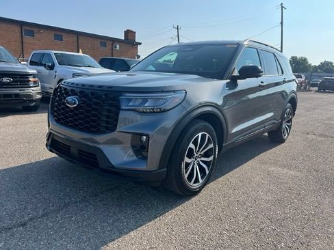 Certified 2025 Ford Explorer ST-Line AWD/4WD image 26