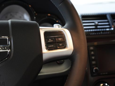 Used 2014 Dodge Challenger SXT RWD image 35