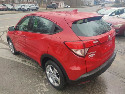 Used 2018 Honda HR-V LX image 4