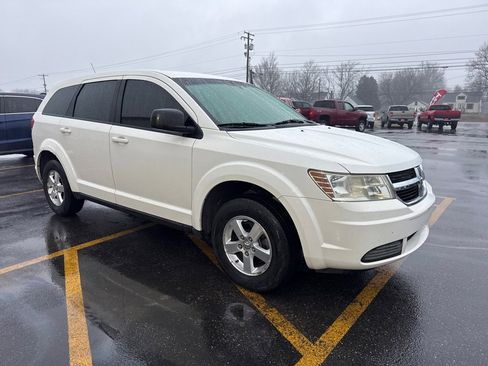 Used 2010 Dodge Journey SE image 4