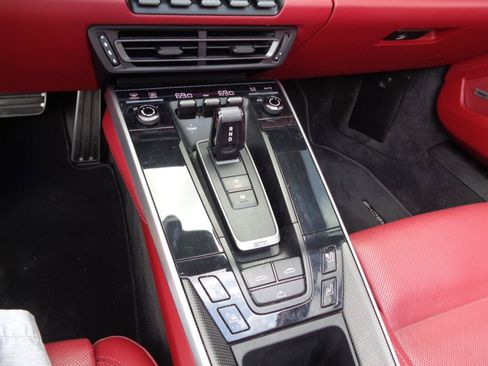 Used 2021 Porsche 911 Carrera image 15